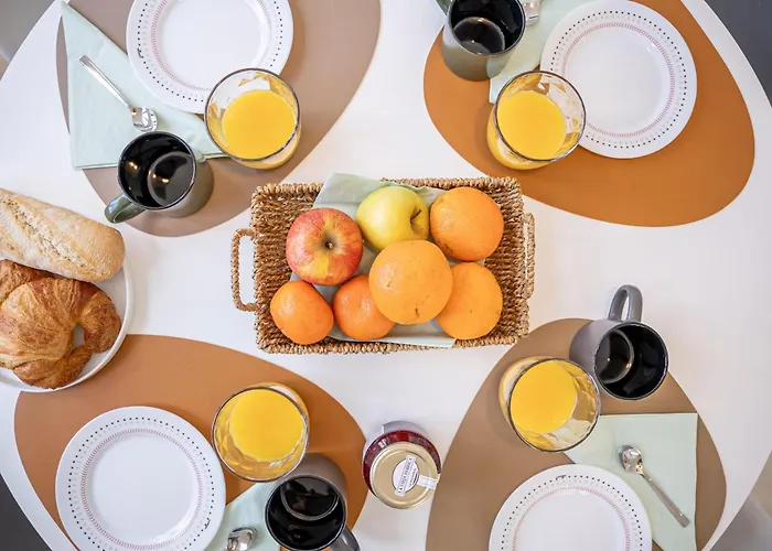 Greta, Cocqueto En Lägenhet *